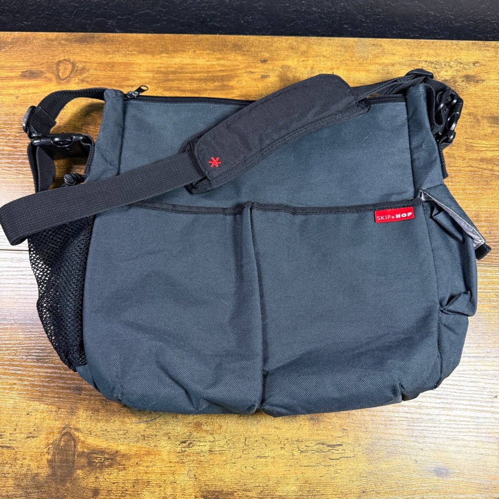 Skip Hop Duo Signature Charcoal Gray Polyester Diaper Bag Messenger Unisex OS